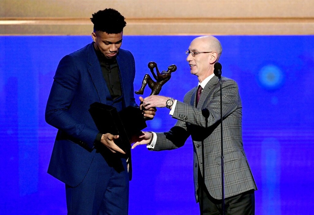 NBA: Ο Γιάννης Αντετοκούνμπο MVP! (photos)