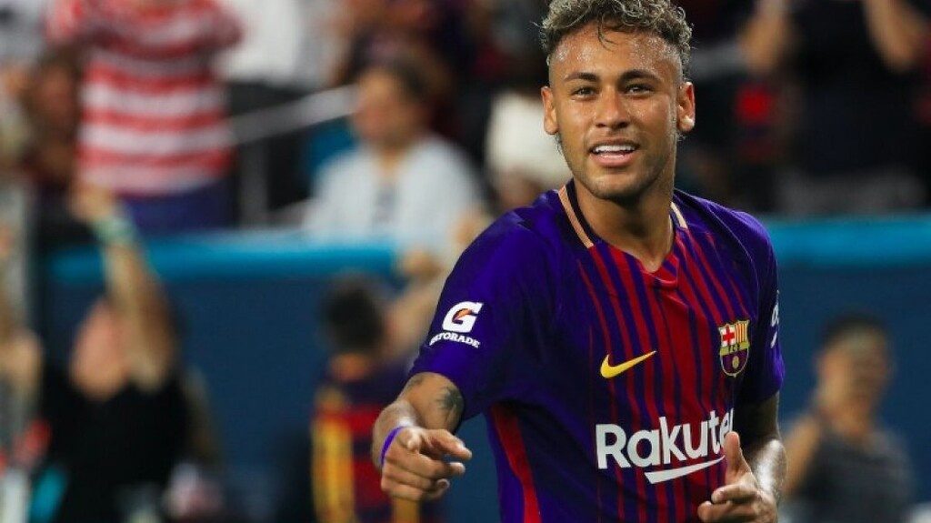 Σύμφωνα με την ισπανική Sport Μπαρτσελόνα και τον ποδοσφαιριστή, που θα δει τις αποδοχές του να μειώνονται αρκετά (από τα 36 στα 24 εκατ. ευρώ), όμως αποτελεί επιθυμία του ίδιο η επιστροφή την Ισπανία.