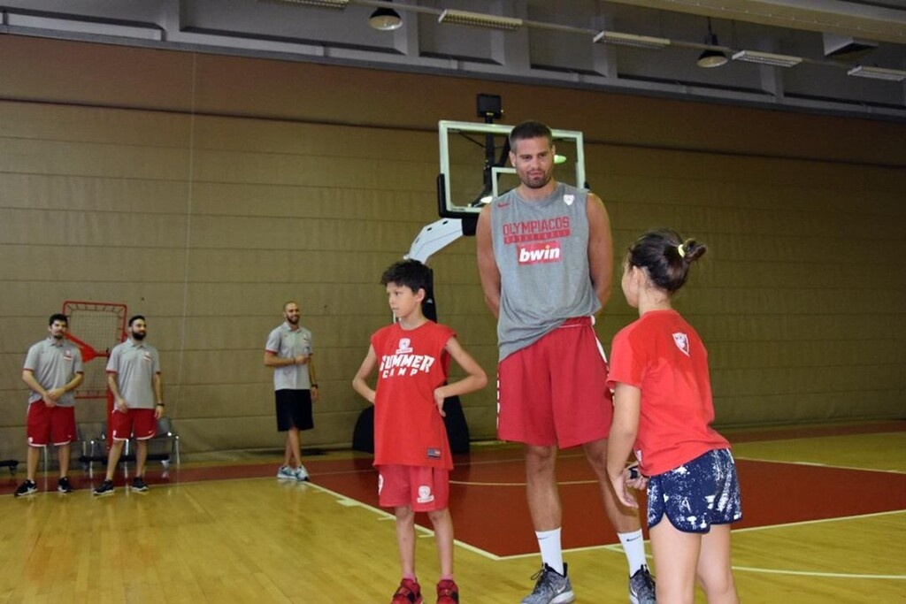 Ολυμπιακός: Με Μπόγρη το Summer Camp των «ερυθρόλευκων» (photos)