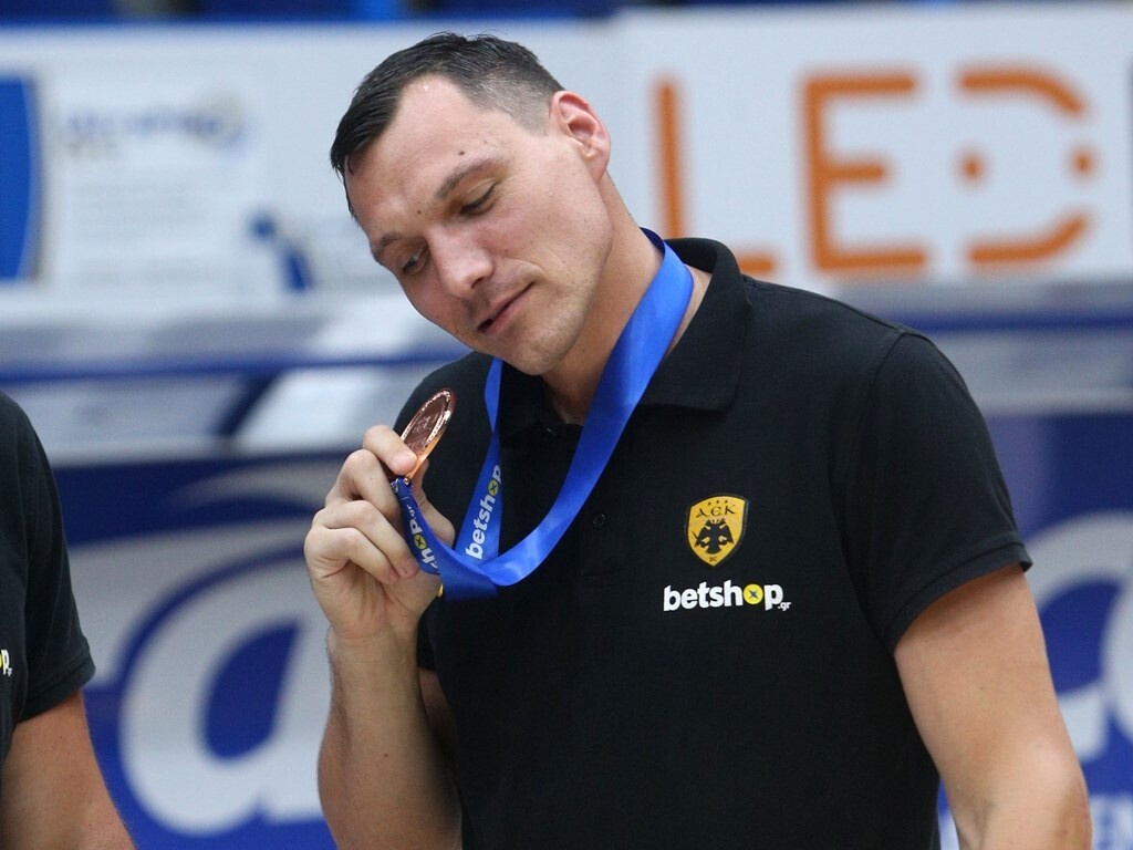 ΑΕΚ: Κράτησε Ματσιούλις (photos+video)