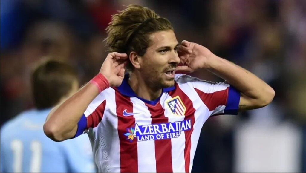 Βλέποντας όμως την περίπτωση του Αλέσιο Τσέρτσι να δυσκολεύει αρκετά, οι «κίτρινοι» στοχεύουν σε μια άλλη περίπτωση ποδοσφαιριστή, που ευελπιστούν πως θα κάνει τη διαφορά στα άκρα της επίθεσης.