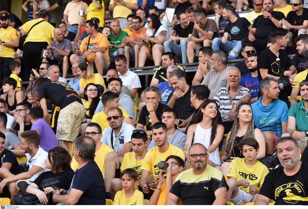 «Τρέλα» στην «πρώτη» του Άρη: Πήρε «φωτιά» το Βικελίδης! (photos&videos)