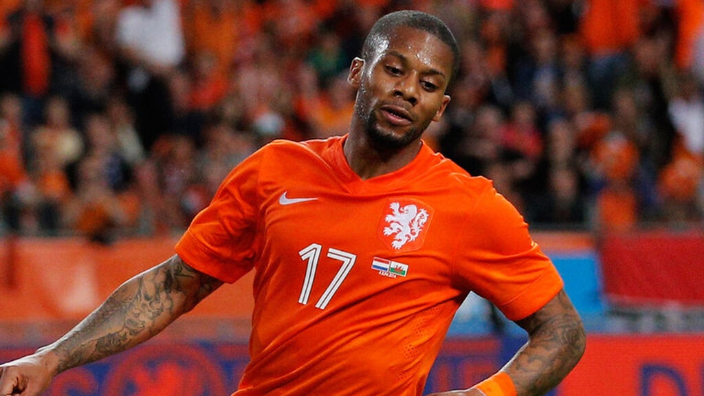 Συγκεκριμένα, η τουρκική Fanatik αναφέρει πως ο Ζερμέιν Λενς που έχει ετήσιο συμβόλαιο 2,2 εκατομμυρίων ευρώ και αναμένεται να αποχωρήσει από τη Μπεσίκτας ενδιαφέρει τις δυο ομάδες.