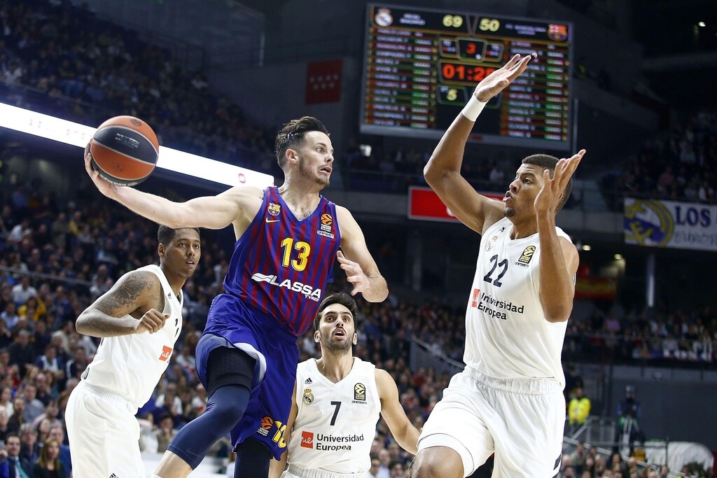 Στη συνέχεια έχασε και το Πρωτάθλημα από την Ρεάλ Μαδρίτης