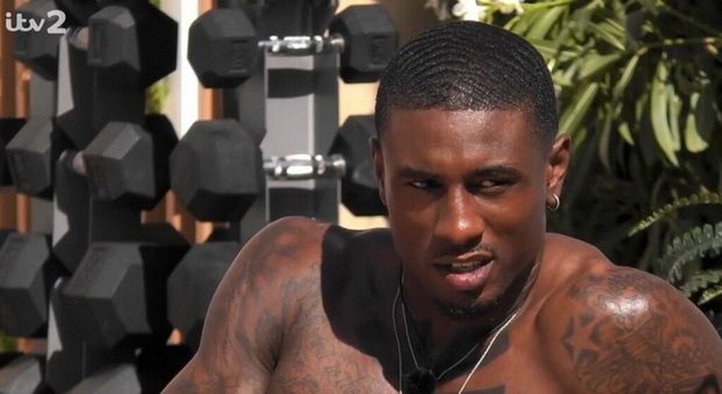 Ο Όβι Σόκο υποστήριξε πως συμμετέχει στο παιχνίδι με σκοπό να φλερτάρει...