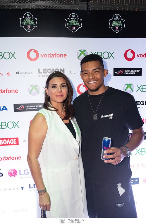 Ρεκόρ με 10.000 gamers στο Xbox Arena Festival Sponsored by Vodafone