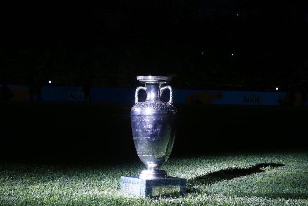 Legends 2004-Portugal 2004: Τρομερή ατμόσφαιρα και… γκολ Κατσουράνη! (video+photos)