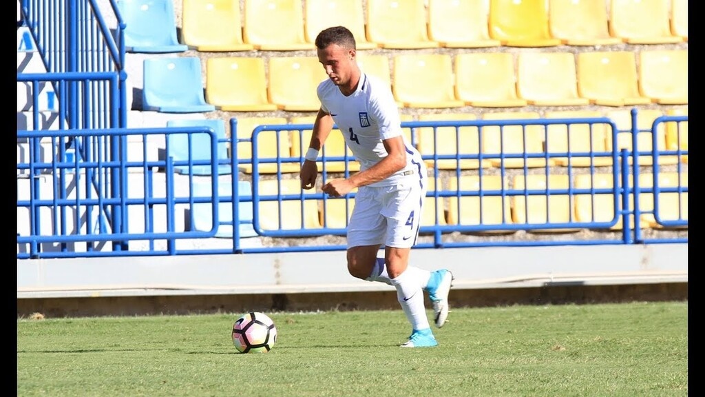 Ο Μπαξεβάνος είναι διεθνής με την Εθνική U19 και πήγε στη Λάτσιο το 2016, προερχόμενος από τον Άρη. Την περασμένη σεζόν μέτρησε συνολικά 13 συμμετοχές (1 γκολ) με τη Β' ομάδα των «λατσιάλι».