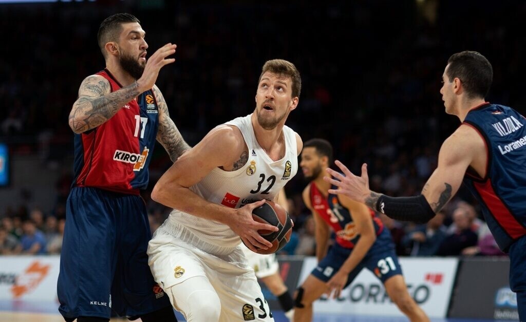 «Ερυθρόλευκος» και πάλι ο Κούζμιτς (photos,videos)