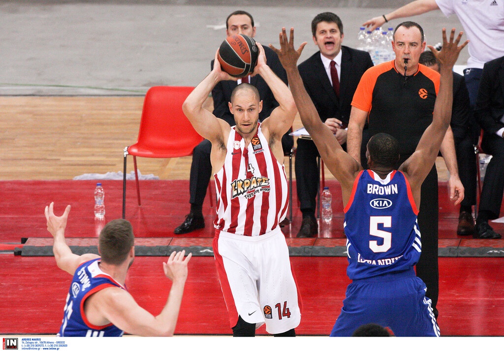 Επέστρεψε στα πάτρια εδάφη πρώην παίκτης του Ολυμπιακού