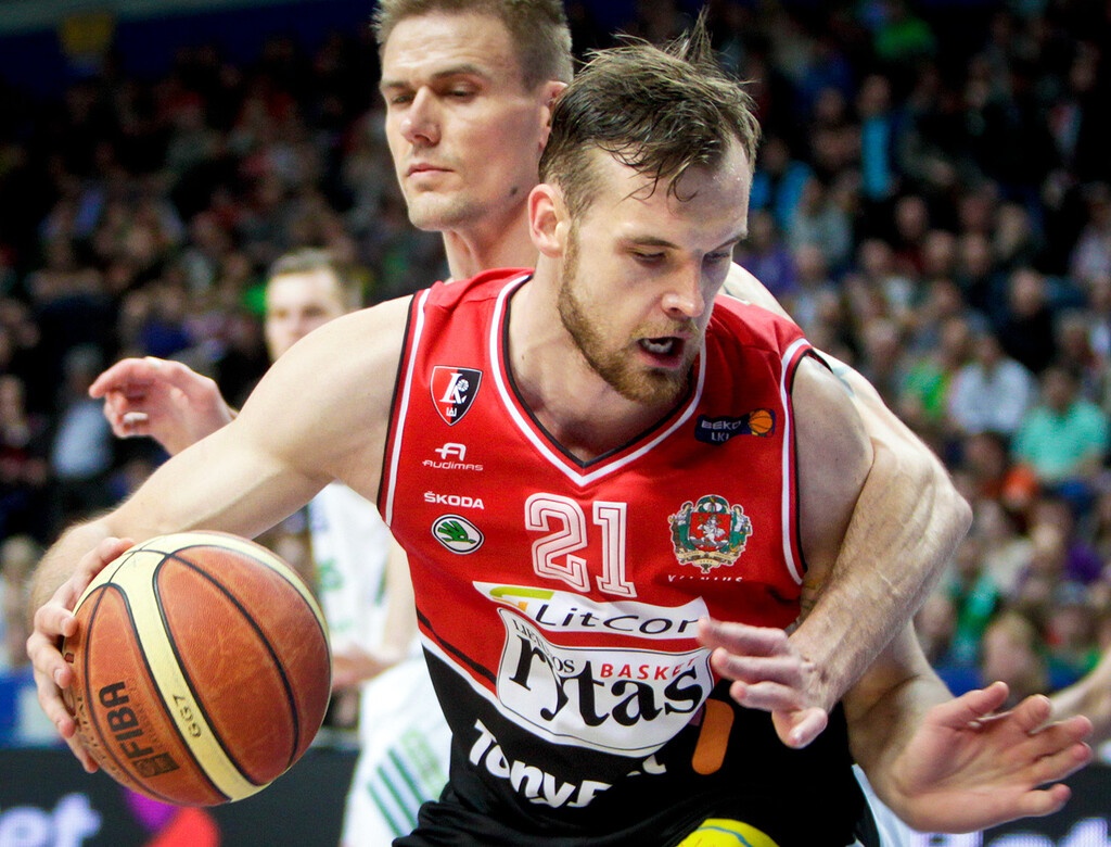 Κρεμάει τα παπούτσια του ο Καβαλιάουσκας (video+photos)