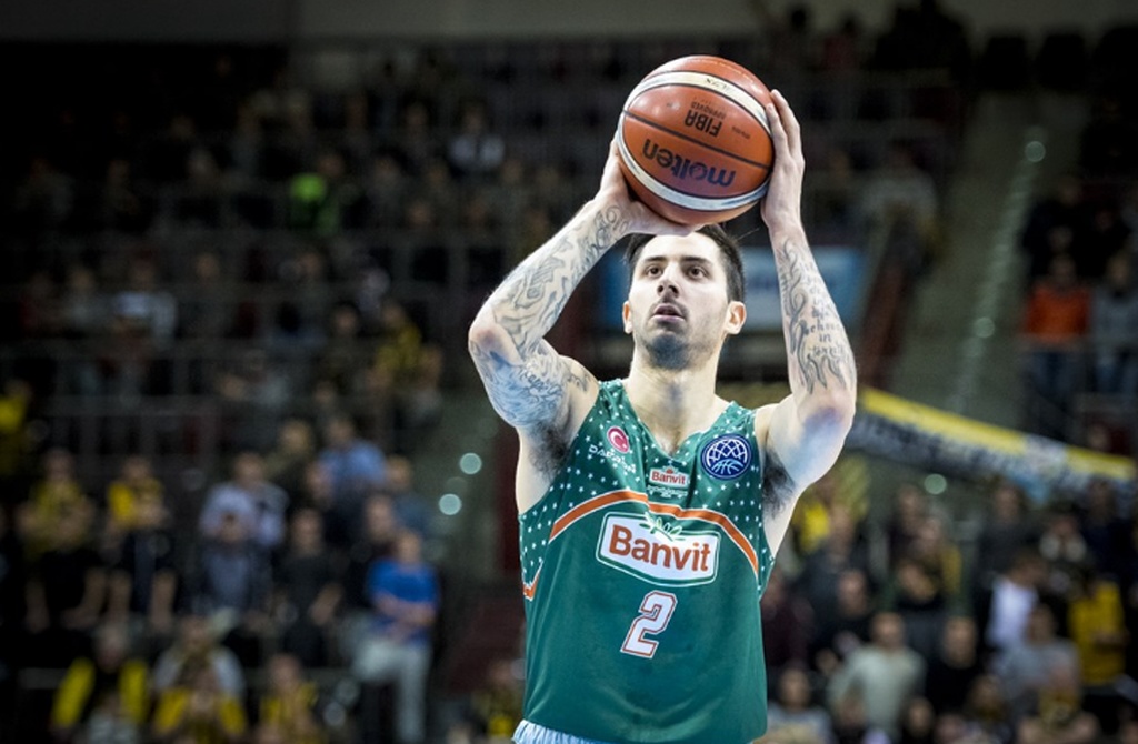 Παίρνει Άλεξ Πέρεζ η Ζαλγκίρις (photos+video)