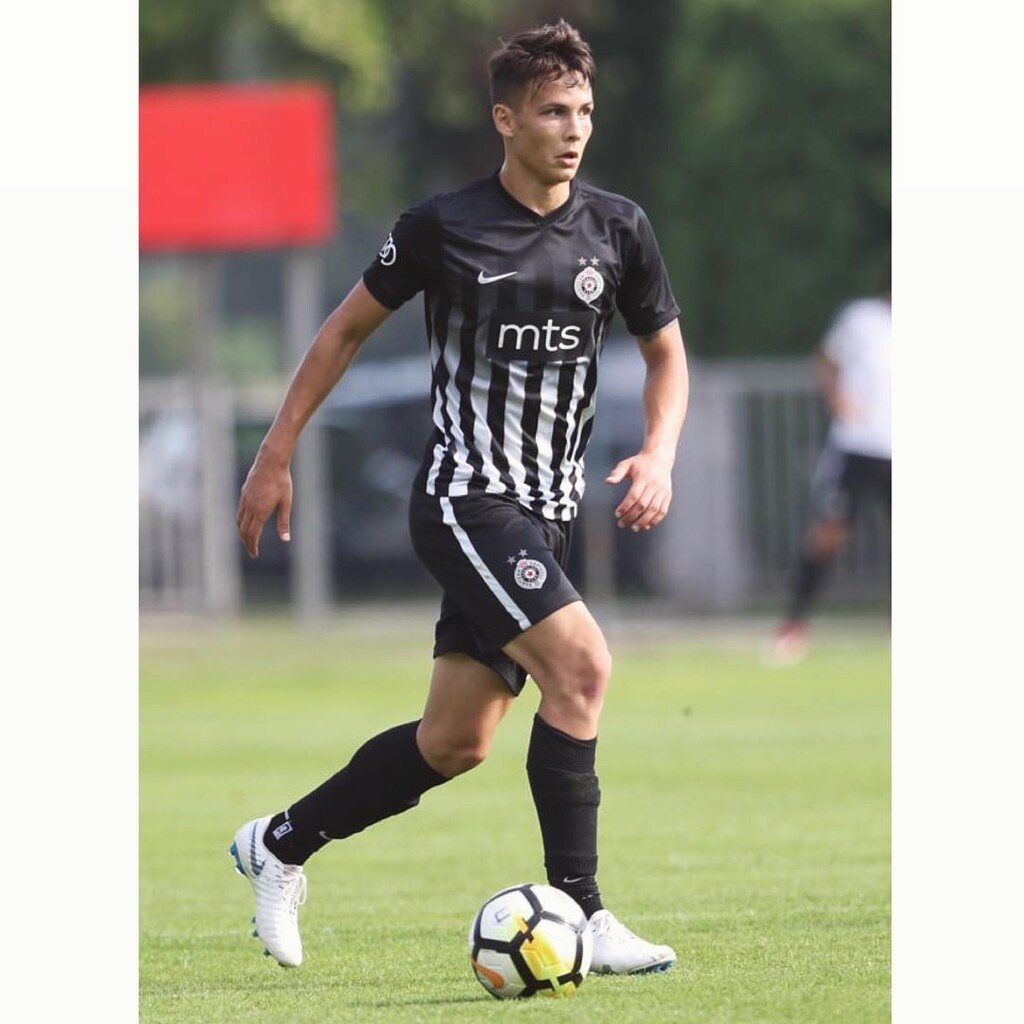 Ολυμπιακός: Επίσημα «ερυθρόλευκος» ο Μάρκοβιτς (photos)