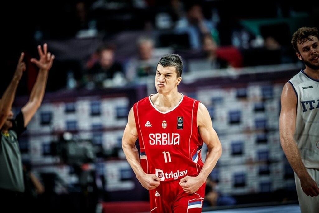 «Έδεσε» Λούσιτς η Μπάγερν (video+photos)