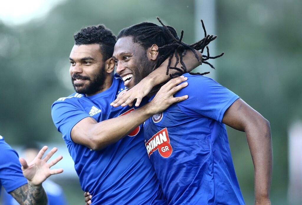 Ολυμπιακός: Ισοπαλία με Αμβούργο, σκόραρε ο Σεμέδο (photos)