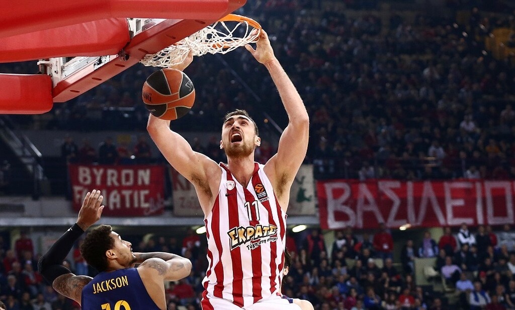 Πρόταση της ΤΣΣΚΑ σε Μιλουτίνοφ!