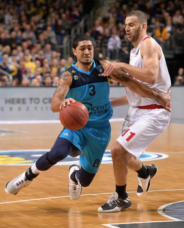 Μένει στην Άλμπα ο Σίβα