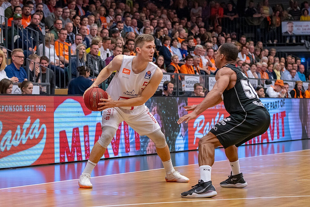 Πήρε πρώην του Κολοσσού η Μπάγερν (photos+video)