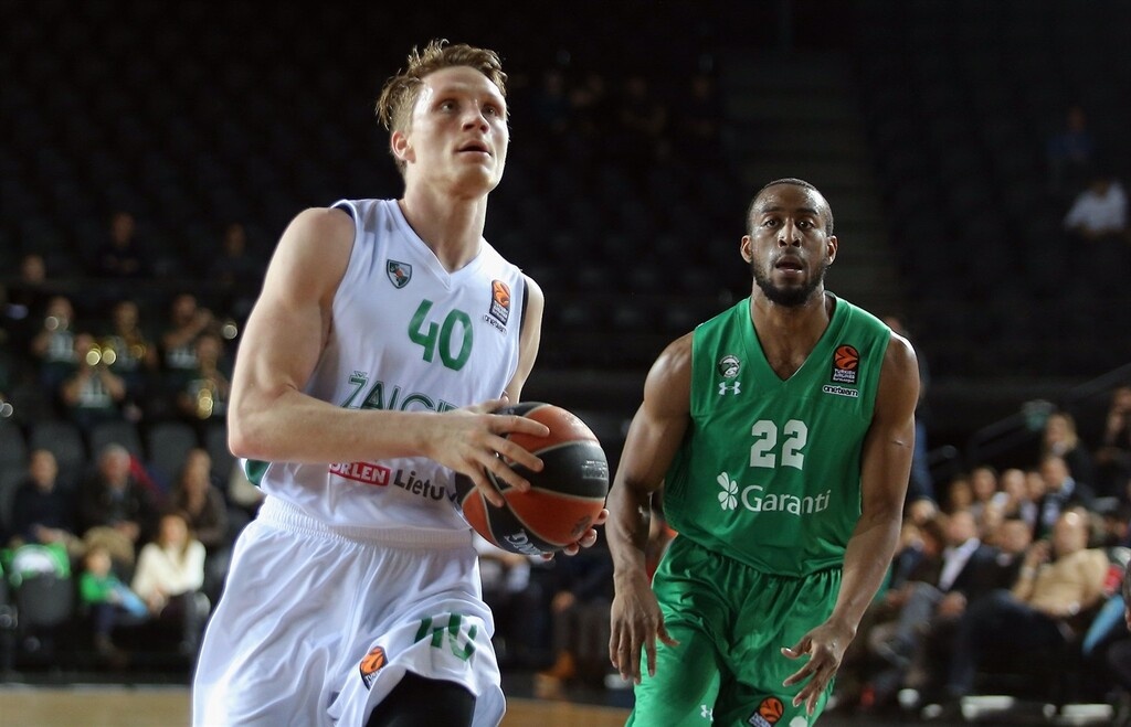 Παραμένει στην Ζαλγκίρις ο Γκριγκόνις (photos,video)