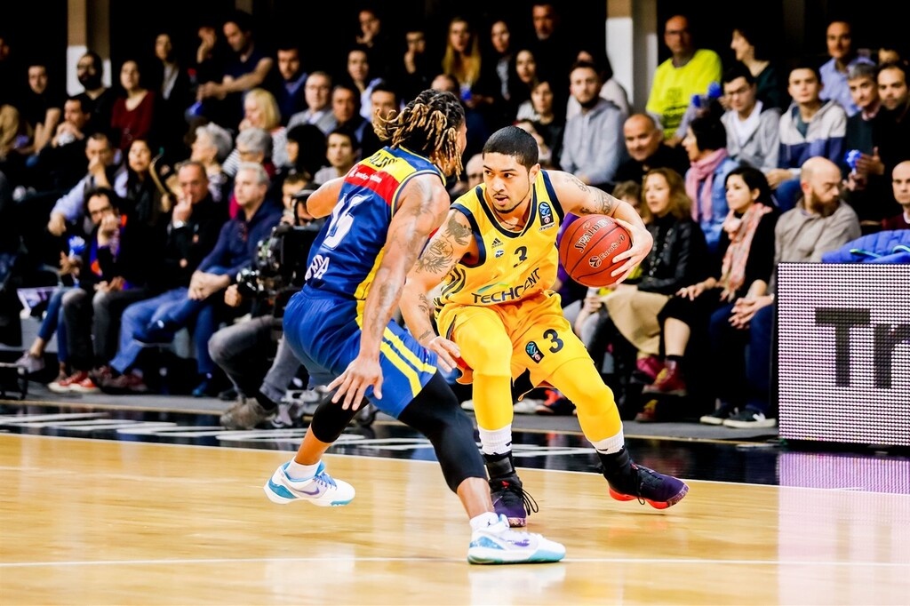 Μένει στην Άλμπα ο Σίβα