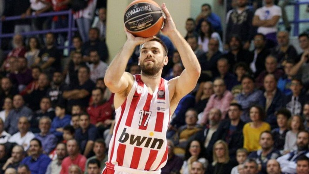 … Βαγγέλη Μάντζαρη! Η ρωσική ομάδα έχει κάνει την πρότασή της στον διεθνή γκαρντ και μένει να ξεκαθαρίσει αν θα μείνει ελεύθερος από τον Ολυμπιακό.