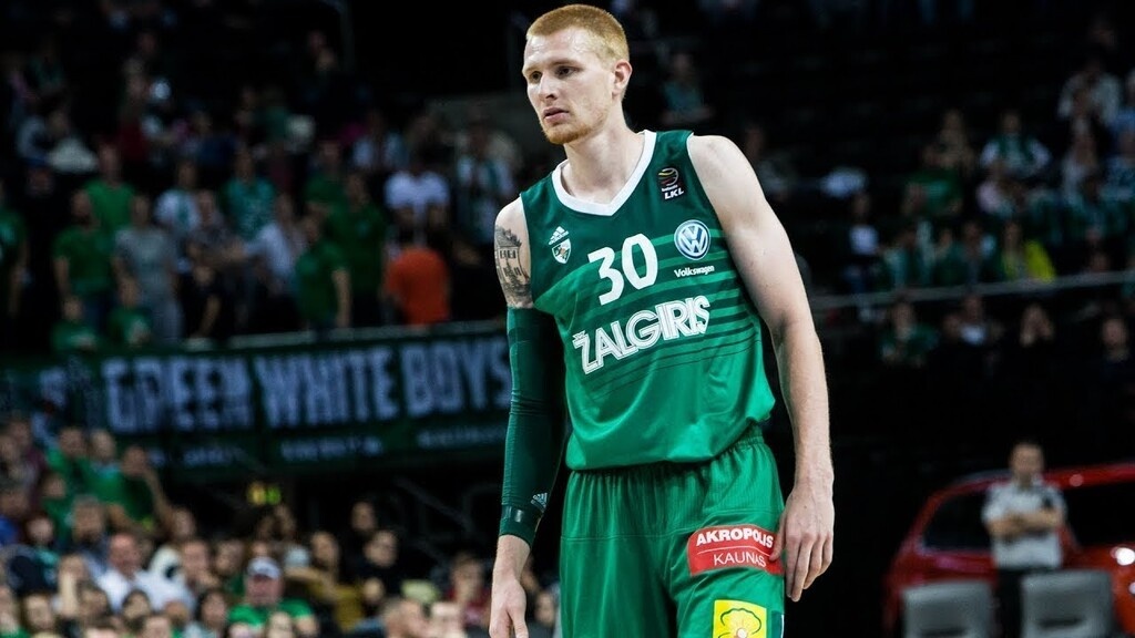 Στην Αρμάνι ο Ουάιτ! (photos+video)