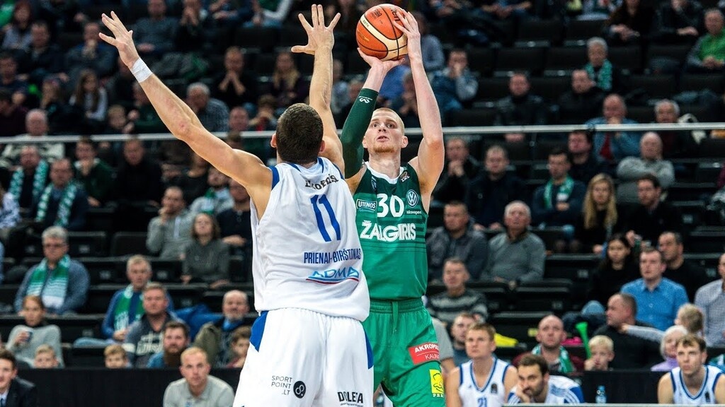 Στην Αρμάνι ο Ουάιτ! (photos+video)