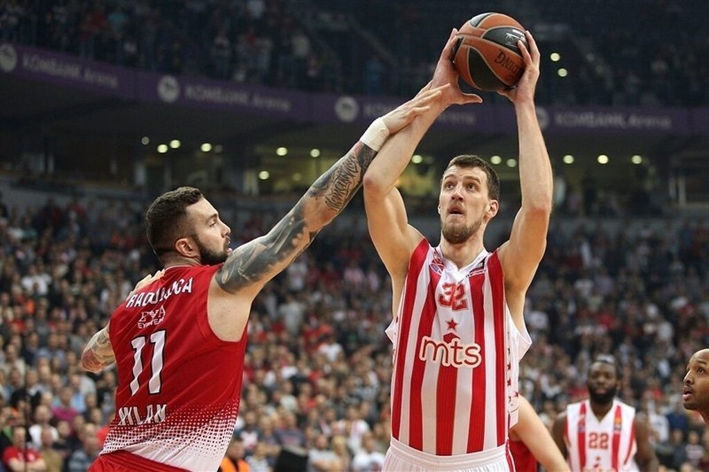 Σοκ με Κούζμινς, θύμα τροχαίου ο Σέρβος (photos+video)