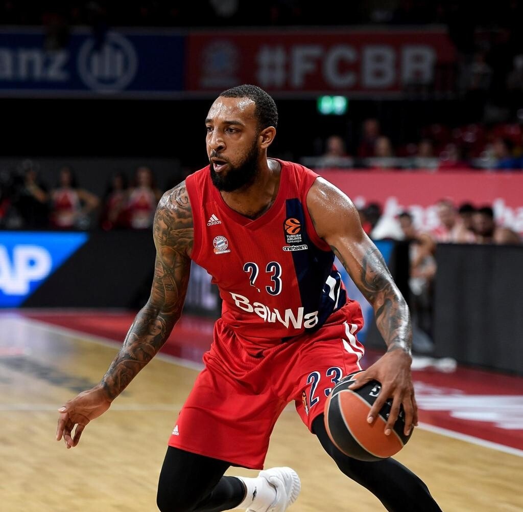 «Βόμβα» Ντέρικ Γουίλιαμς η Φενέρ! (photos+video)