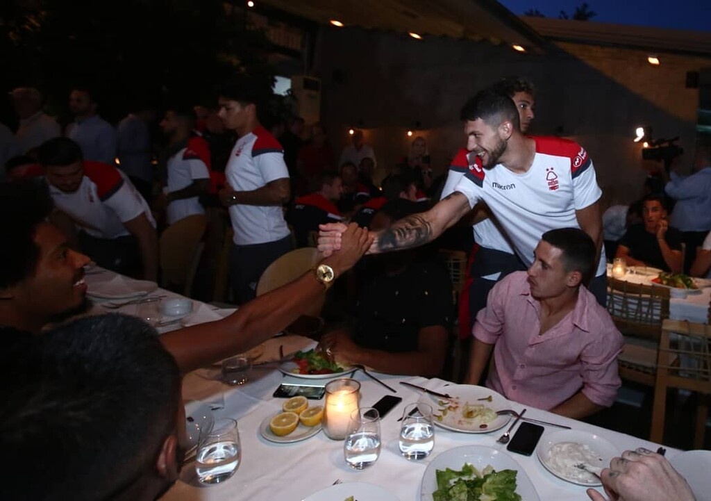 Δείπνο Ολυμπιακού και Νότιγχαμ στο Μικρολίμανο (photos)