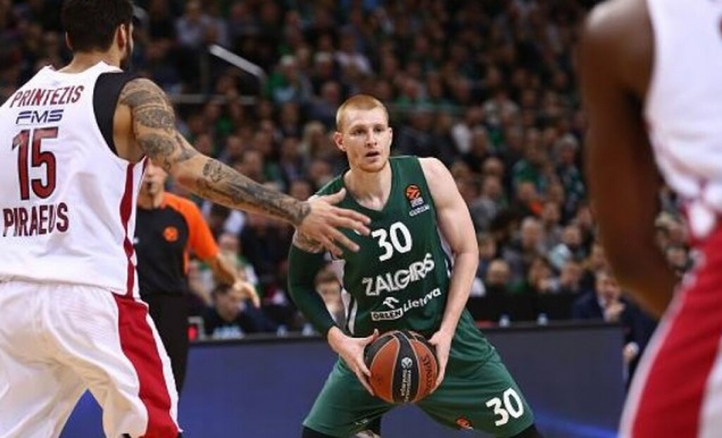 Στην Αρμάνι ο Ουάιτ! (photos+video)