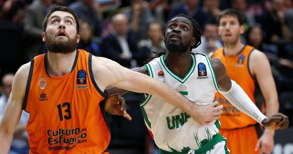 «Nυχτερίδα» ο Εντούρ (photos.videos)