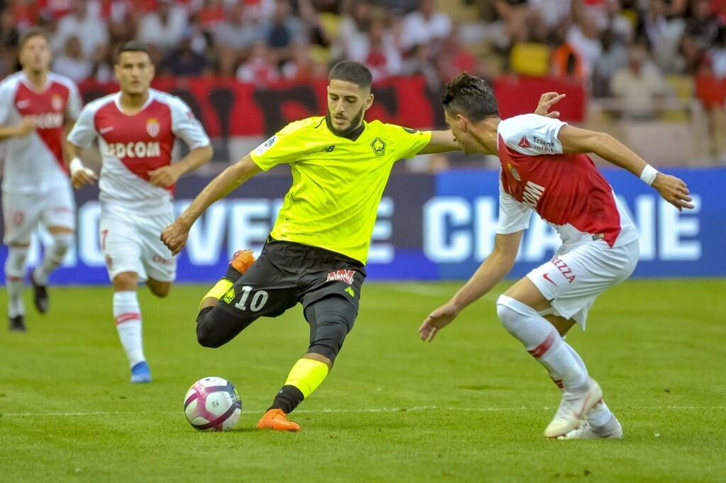 Σύμφωνα πάντα με το ρεπορτάζ, ο Ολυμπιακός έχει μπει δυνατά στη διεκδίκηση του παίκτη, τον οποίο αναμένεται να αποκτήσει αν προχωρήσει η υπόθεση, ως δανεικό.