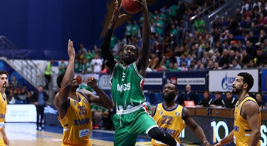 «Nυχτερίδα» ο Εντούρ (photos.videos)