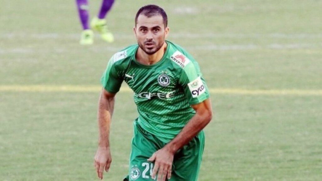 Πρόκειται για τον 38χρονο Λουκά Βύντρα που κυκλοφορεί ελεύθερος και είναι σε προχωρημένες συζητήσεις με τη Λαμία.