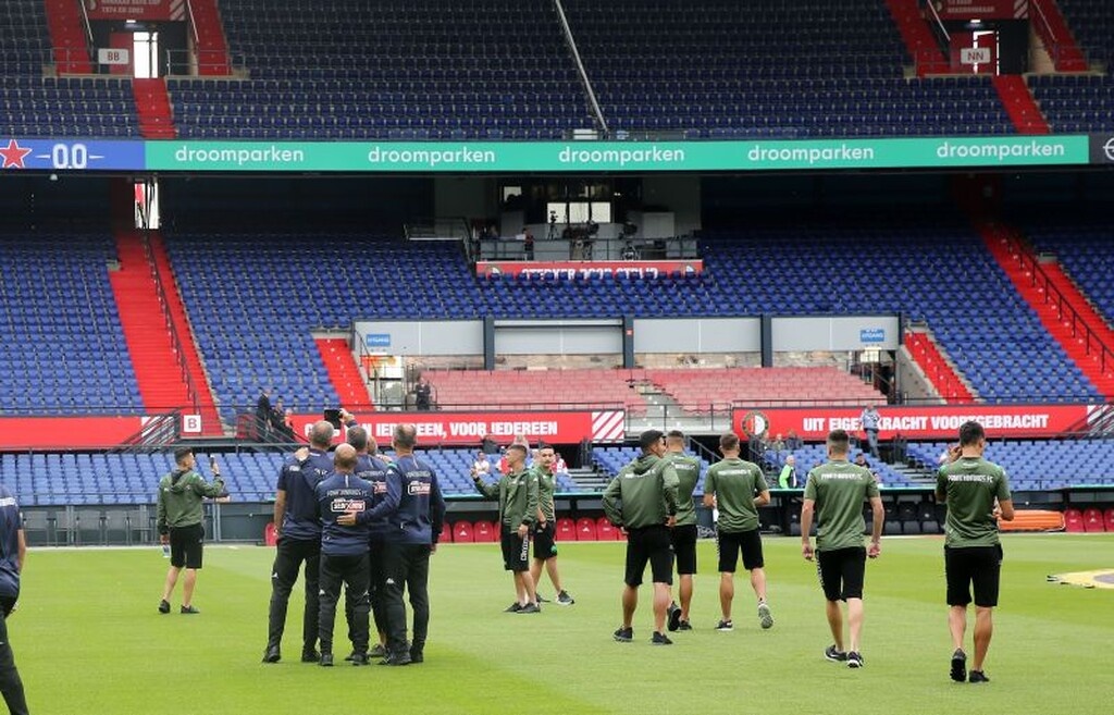 Φέγενορντ – Παναθηναϊκός: «Κλικ» από την άφιξη των «πράσινων» (photos)