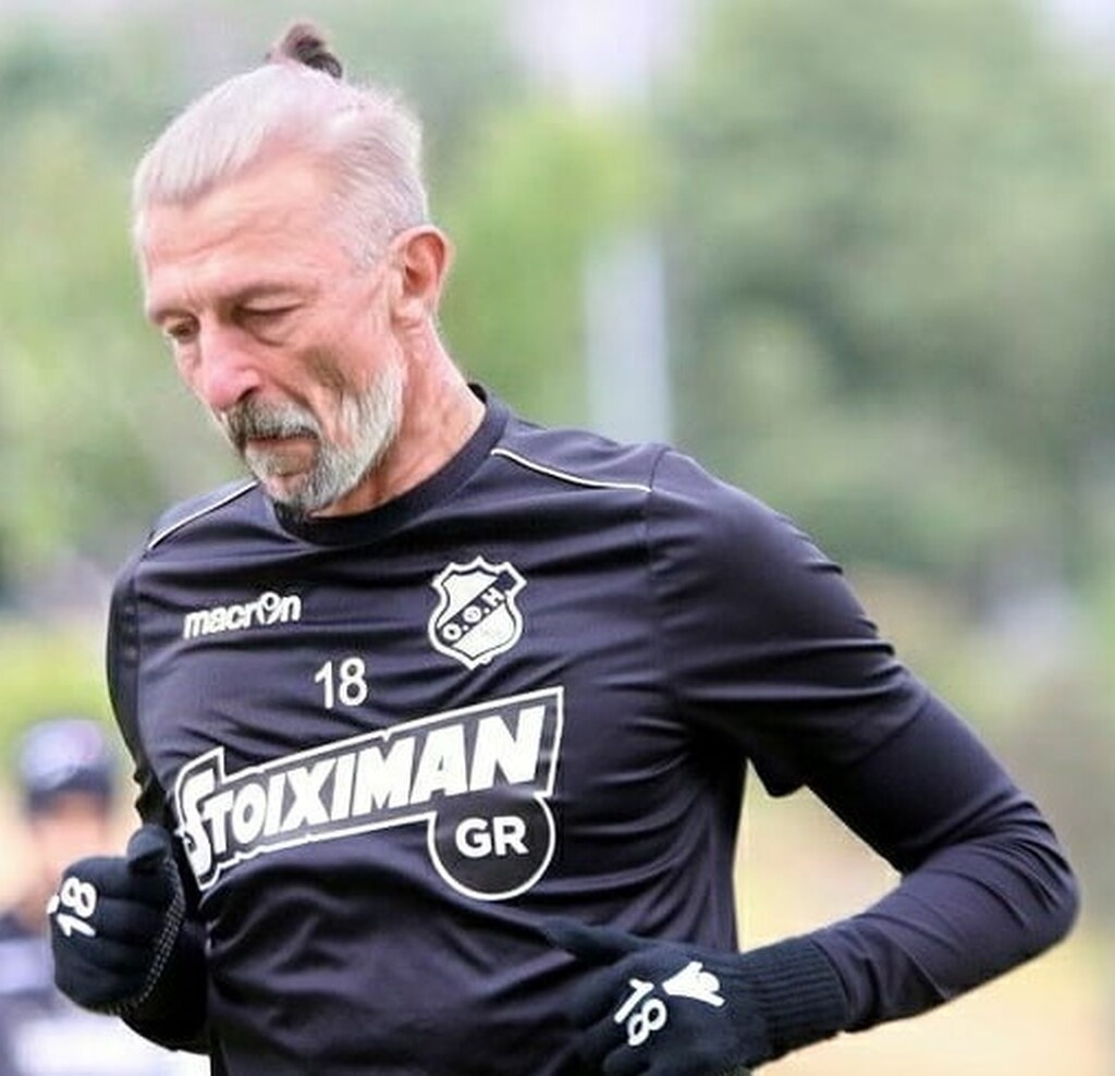 Αριστερό μπακ: Κώστας Γιαννούλης