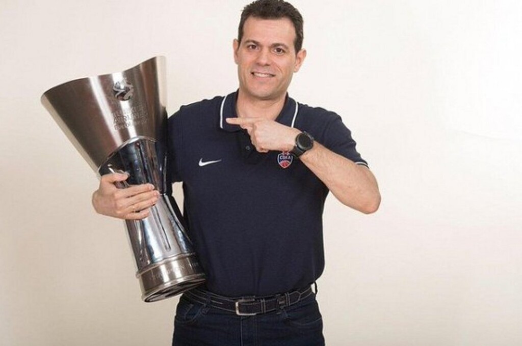 Ιτούδης: «Το βραβείο ανήκει στην ομάδα» (photos)