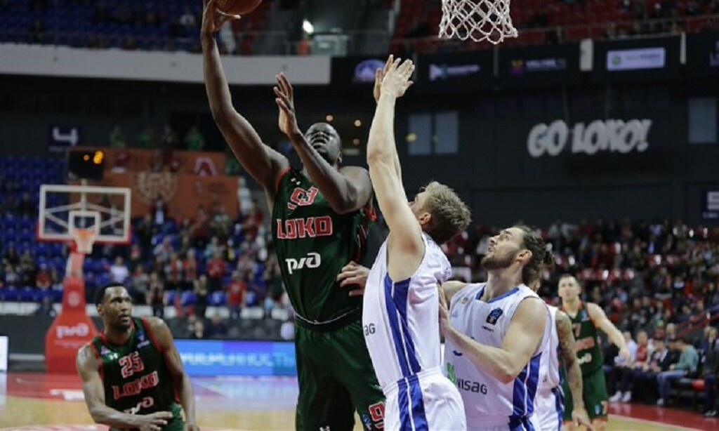 «Ψήλωσε» με Φαλ η Τουρκ Τέλεκομ (photos+video)