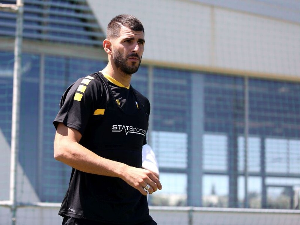 Η πρώτη προπόνηση του Νέλσον Ολιβέιρα με την ΑΕΚ στα Σπάτα (photos)