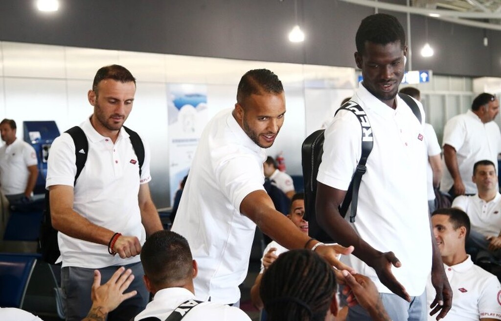Ολυμπιακός: Πέταξε για Τσεχία (photos)