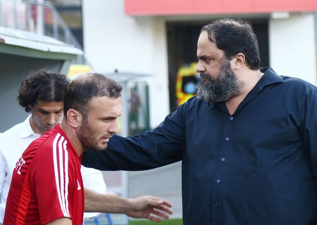Βικτόρια Πλζεν – Ολυμπιακός: Με Μαρινάκη οι «ερυθρόλευκοι» (photos)