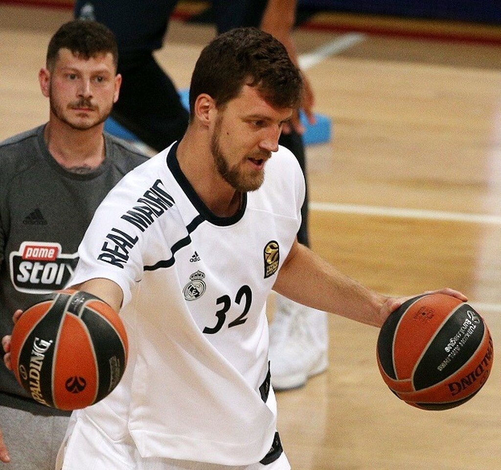 Η πρώτη φωτογραφία του Κούμζιτς μετά το τροχαίο (photo)