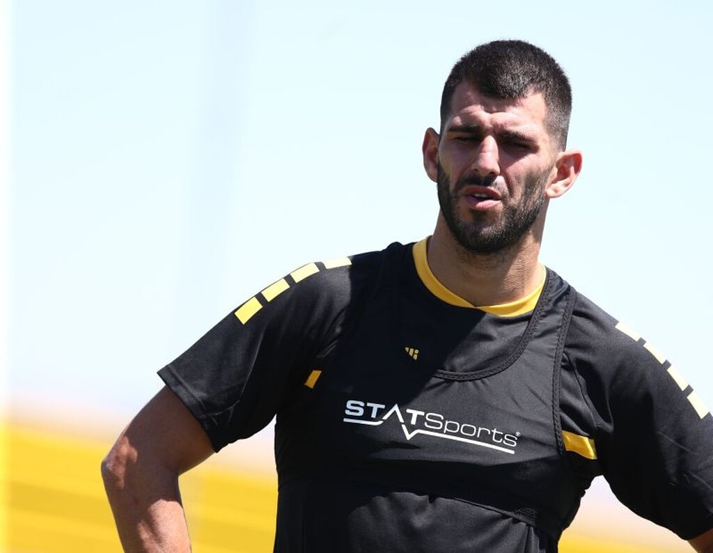 Ακόμα δεν είναι δεδομένο το νούμερο της φανέλας του Νέλσον Ολιβέιρα...