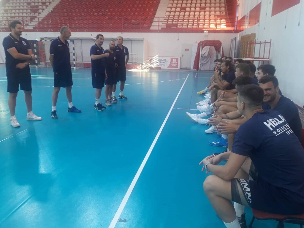 Ανδρεόπουλος: «Να ανέβει επίπεδο το ελληνικό βόλεϊ» (photos)