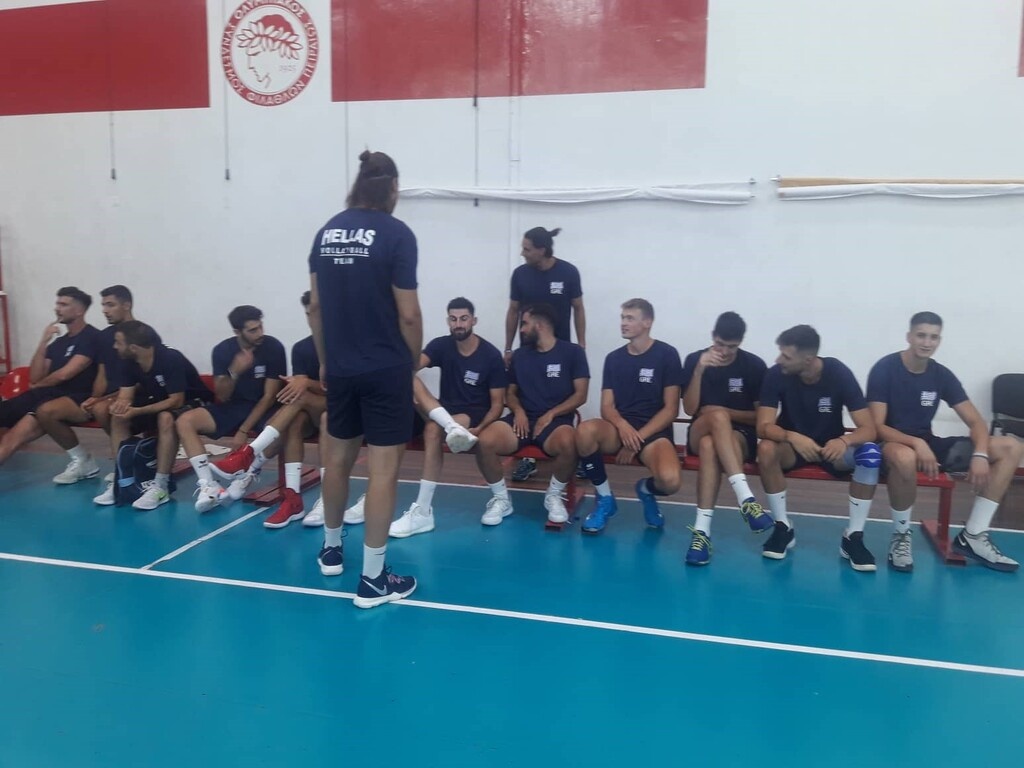 Ανδρεόπουλος: «Να ανέβει επίπεδο το ελληνικό βόλεϊ» (photos)