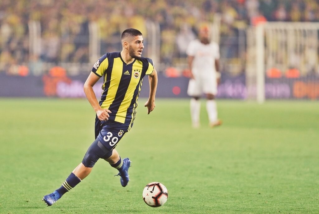 Φαίνεται λοιπόν πως απομένουν τα τυπικά για την απόκτησή του.