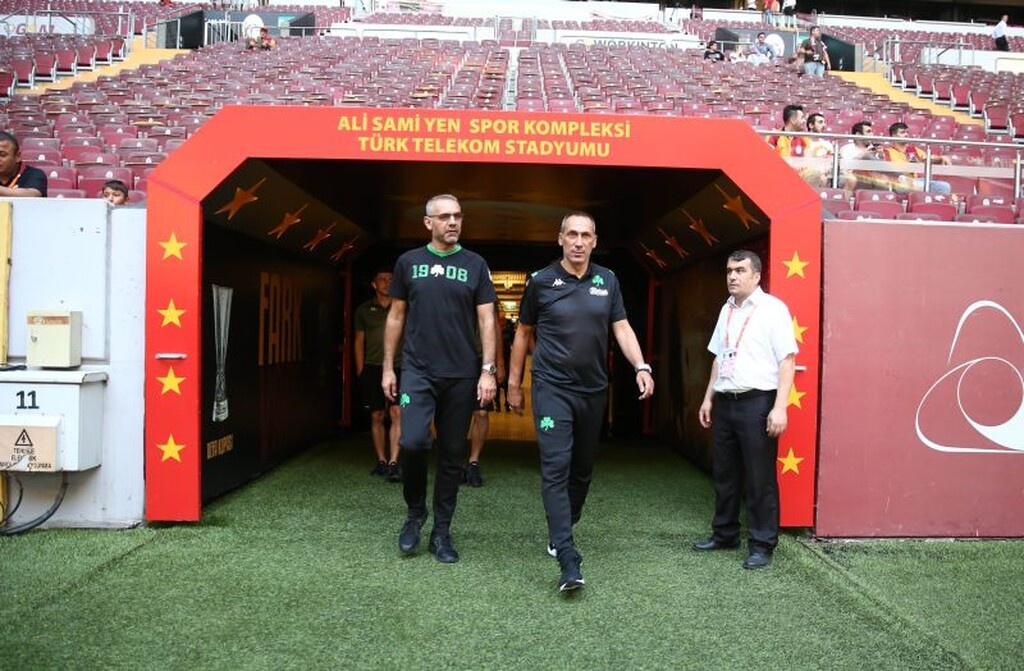 Δείτε πως παρατάσσουν τις ομάδες τους οι Φατίχ Τερίμ και Γιώργος Δώνης στο φιλικό της Κωνσταντινούπολης.