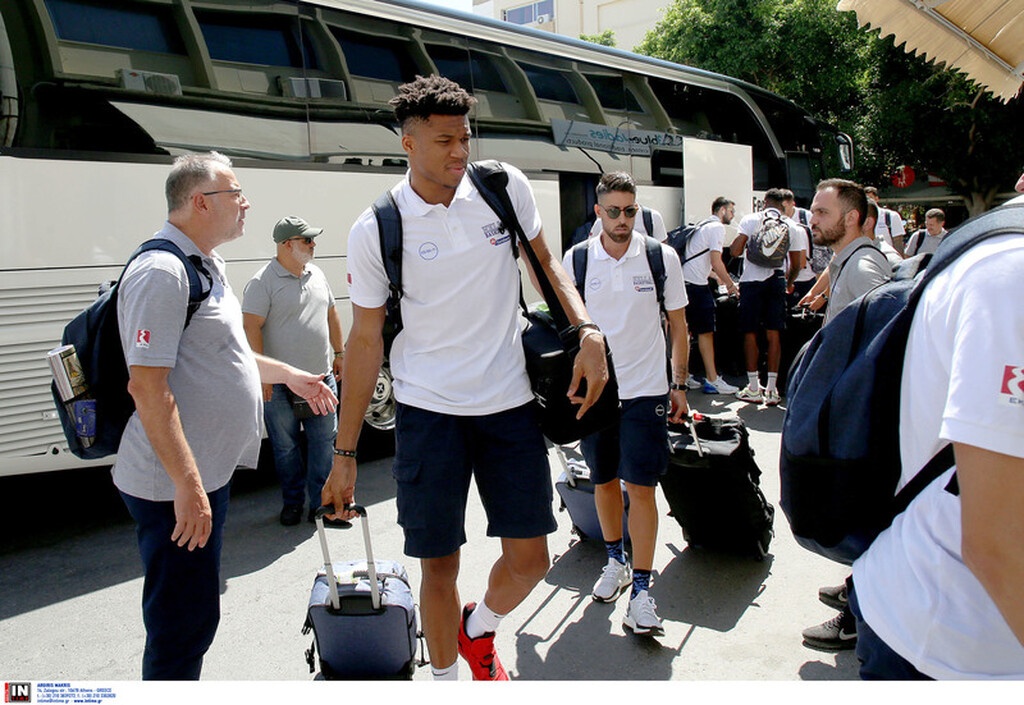 Εθνική Ανδρών: Η άφιξη στο Ηράκλειο σε εικόνες (photos)