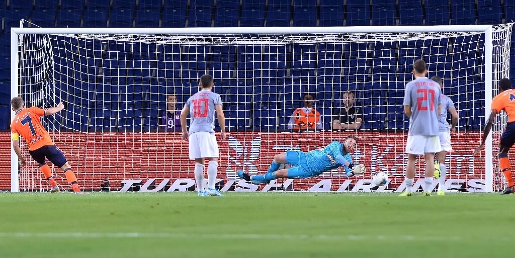 Μπασάκσεχιρ-Ολυμπιακός: Η σωτήρια απόκρουση πέναλτι του Σα (photos+video)